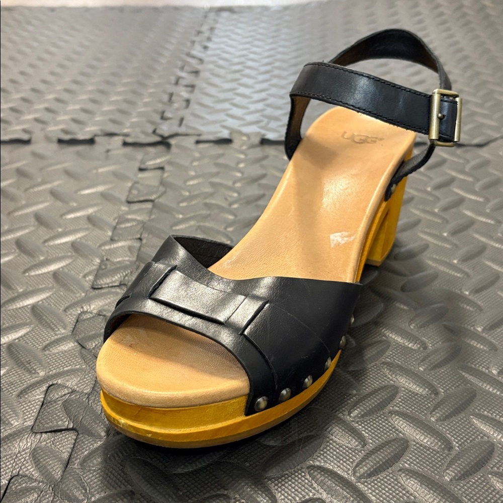UGG Ankle Strap Heels Women’s size 9
